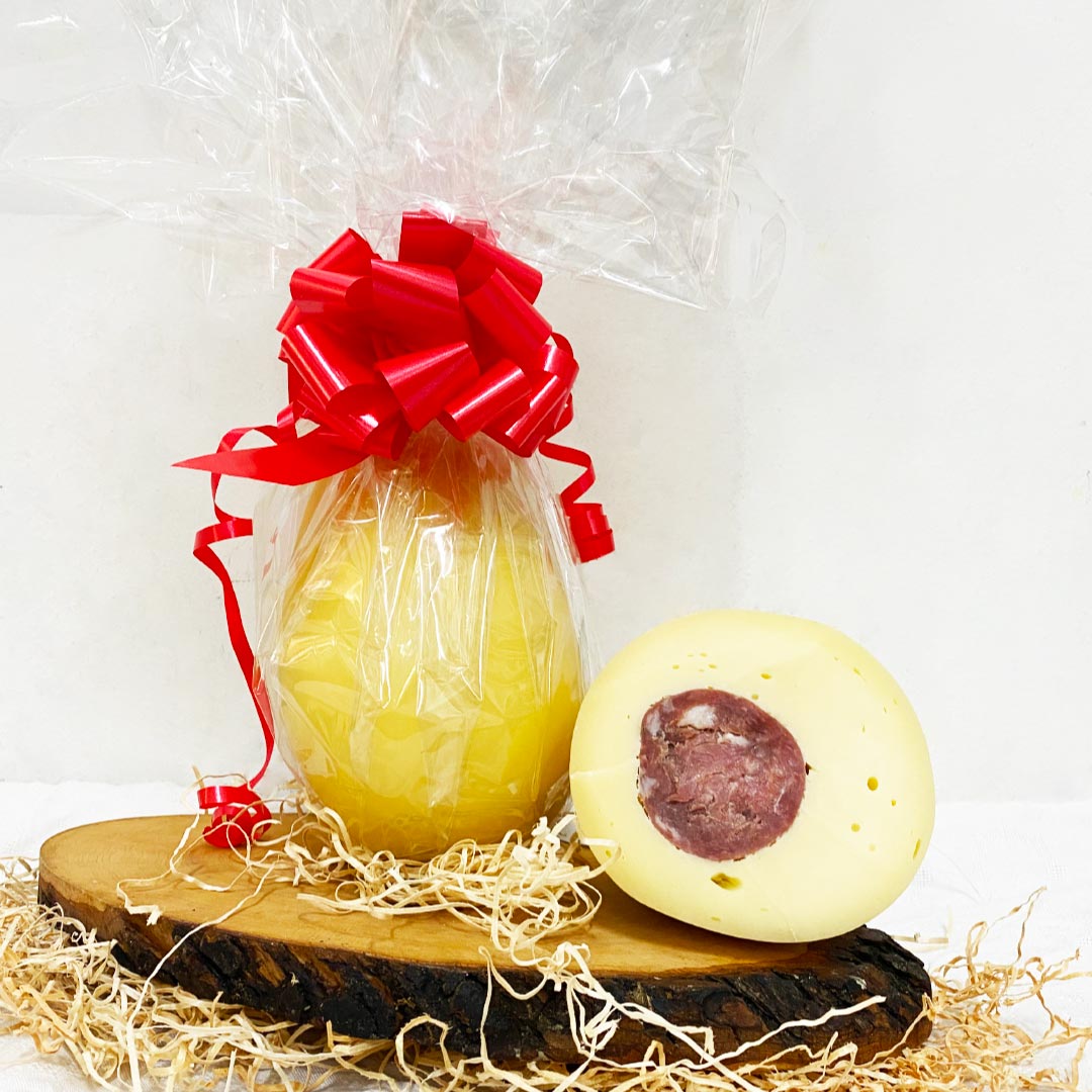 Uovo di Caciocavallo con Soppressata