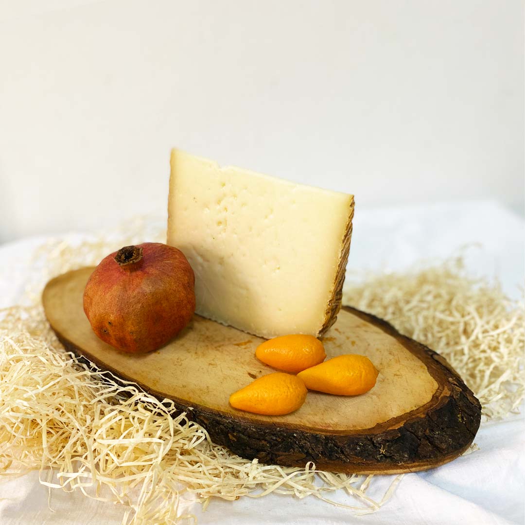 Pecorino Moliterno - stagionato  12 mesi