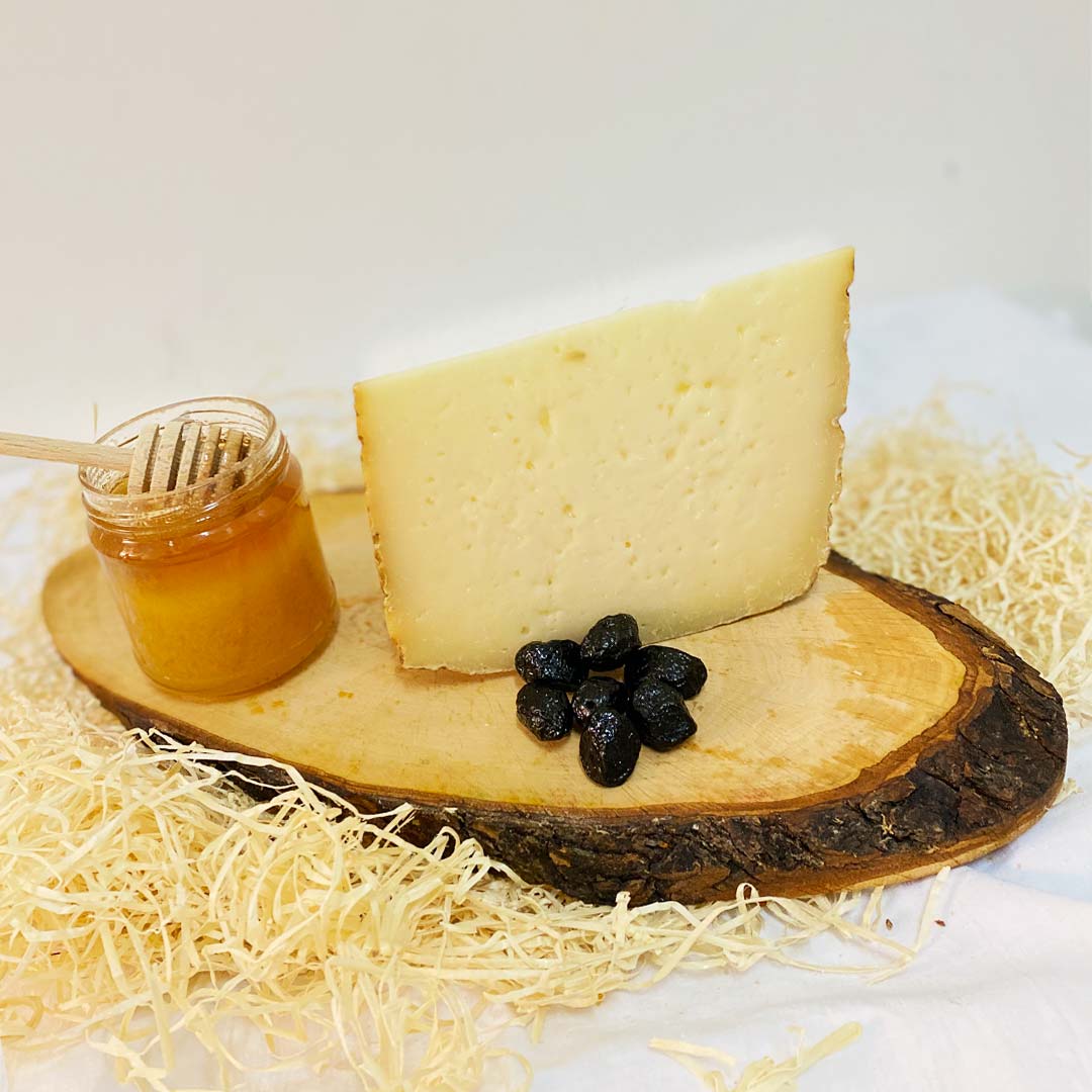Pecorino Moliterno - stagionato  12 mesi